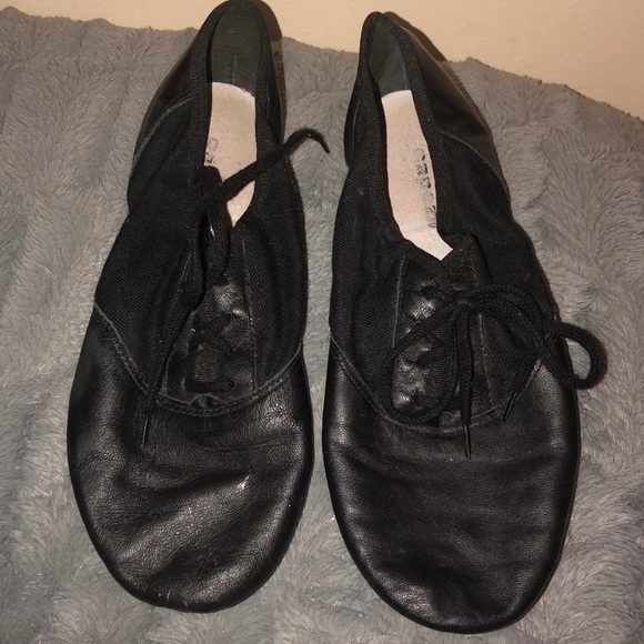 Capezio Shoes - Capezio jazz dance shoes